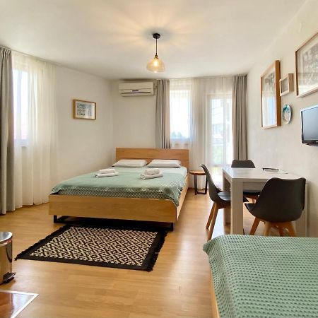 Apartments Rux De Luxe Bar Εξωτερικό φωτογραφία