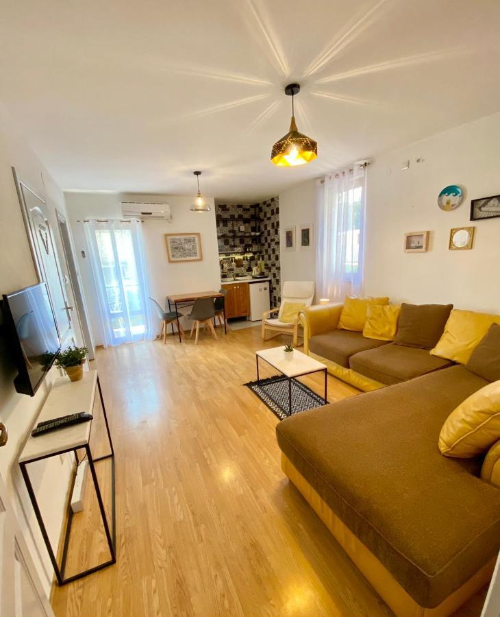 Apartments Rux De Luxe Bar Εξωτερικό φωτογραφία