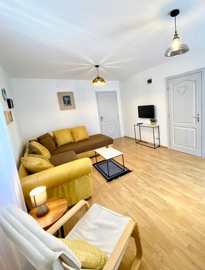 Apartments Rux De Luxe Bar Εξωτερικό φωτογραφία